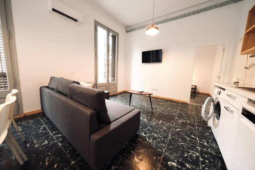 - Eixample Entresuelo Appartamento *